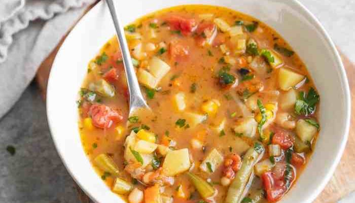 Best Slow Cooker Vegetable Soup Recipes